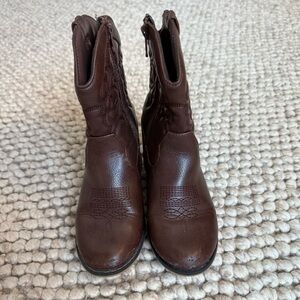 Kids Cowboy boots. 12